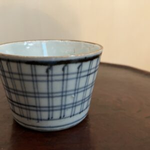 古伊万里そば猪口　格子紋