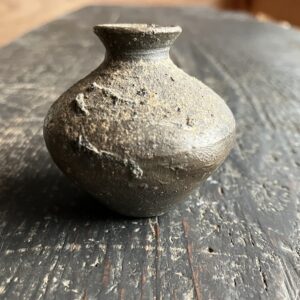 新羅土器　小壺